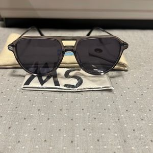 Like new worn once Toms ‘Becket’ sunglasses w/case and duster (still wrapped)